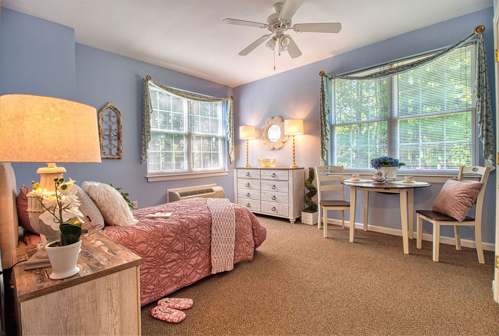 A serene and welcoming environment found in the best dementia care homes in Ocean Pines, MD.